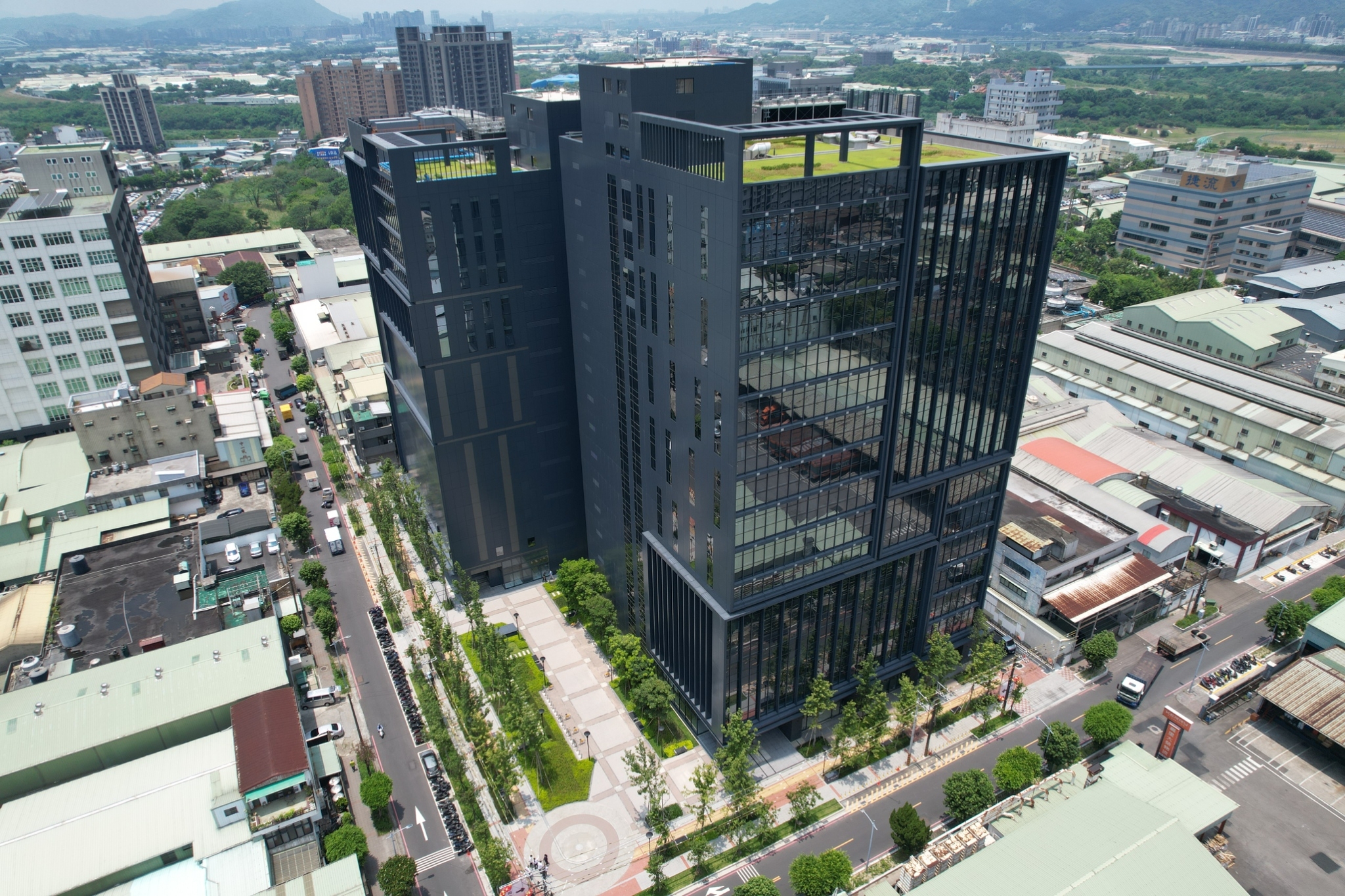 華南銀新建資訊中心榮獲「2025 TwSAA台灣建築永續獎」